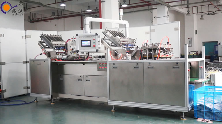 CD600型自動吸卡包裝機(jī)